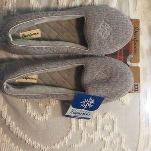 New with tags Dearfoams Slippers